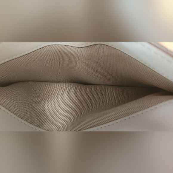 Coach Quilted Tabby 20 In Chalk - Picture 15 of 16